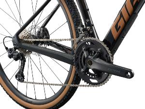 Vélo gravel carbone GIANT Revolt Advanced 2 Noir Carbone GRX 2x12v