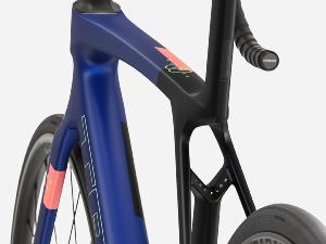 Vélo Route TREK Madone SL 5 8e Gen. Matte Cobalt Blue/Trek Black/Living Coral (2027)