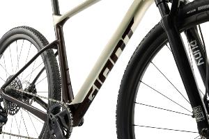 Vélo Gravel GIANT Revolt X Advanced Pro 1 SRAM Rival eTap AXS