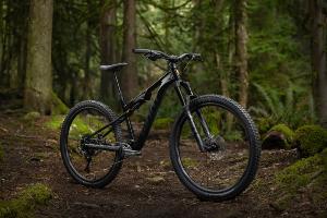 VTT Tout-suspendu GIANT Stance Noir