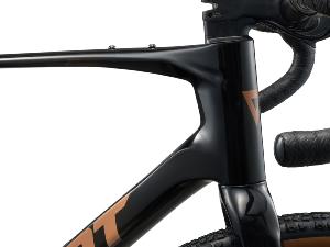 Vélo gravel carbone GIANT Revolt Advanced 2 Noir Carbone GRX 2x12v
