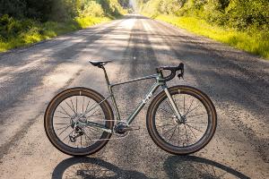 Vélo gravel femmes LIV Devote Advanced SL 1 Tahitian Pearl SRAM Red AXS