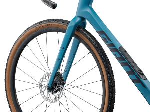 Vélo gravel carbone GIANT Revolt Advanced 3 Aquarium 