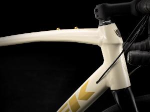 Vélo Route TREK Domane AL 4 Disque Blanc Era