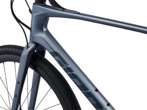Vélo Gravel carbone GIANT Revolt Advanced 0