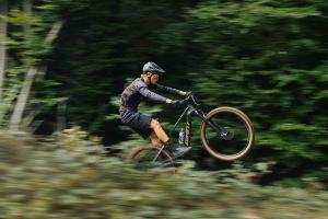 VTT électrique GIANT Talon E+ Asphalt Green 430Wh (2026)