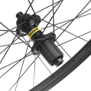 Roues carbone MAVIC Cosmic S 42 TLR