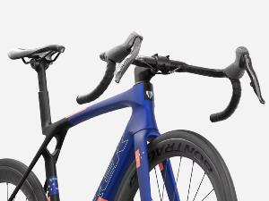 Vélo Route TREK Madone SL 6 AXS 8e Gen. Matte Cobalt Blue/Trek Black/Living Coral
