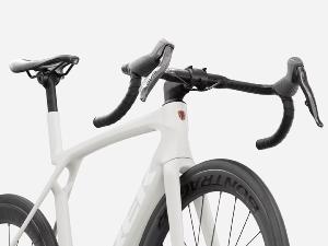 Vélo Route TREK Madone SL 6 AXS 8e Gen. Era White