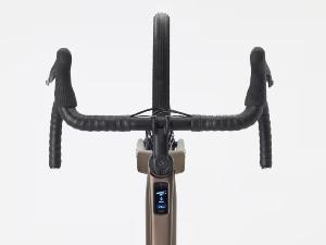 Vélo gravel électrique TREK Checkpoint+ SL 5 Matte Bronze Age/Dark Web