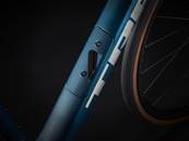 Vélo Route TREK Domane SL 6 eTap Bleu Satin