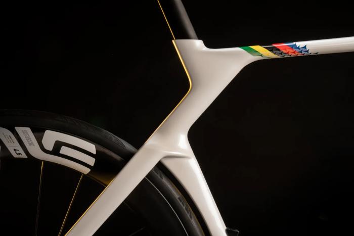 COLNAGO Y1Rs
